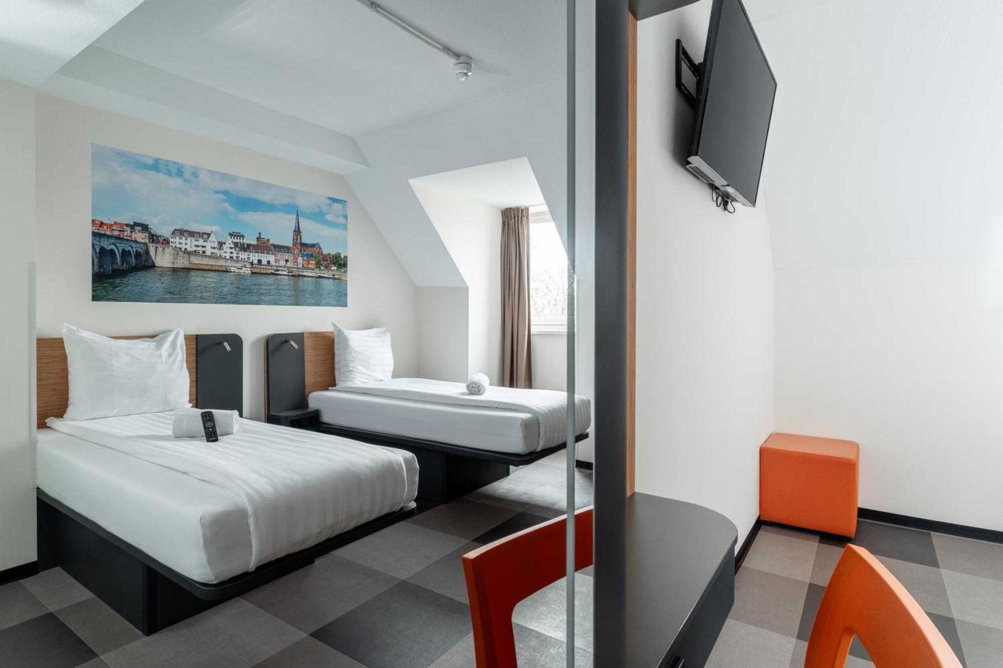 Easyhotel Maastricht City Centre Exterior foto