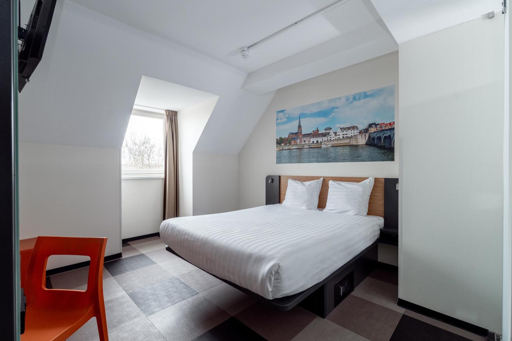 Easyhotel Maastricht City Centre Exterior foto