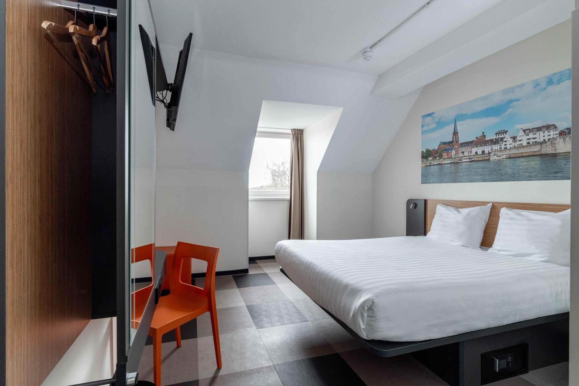 Easyhotel Maastricht City Centre Exterior foto
