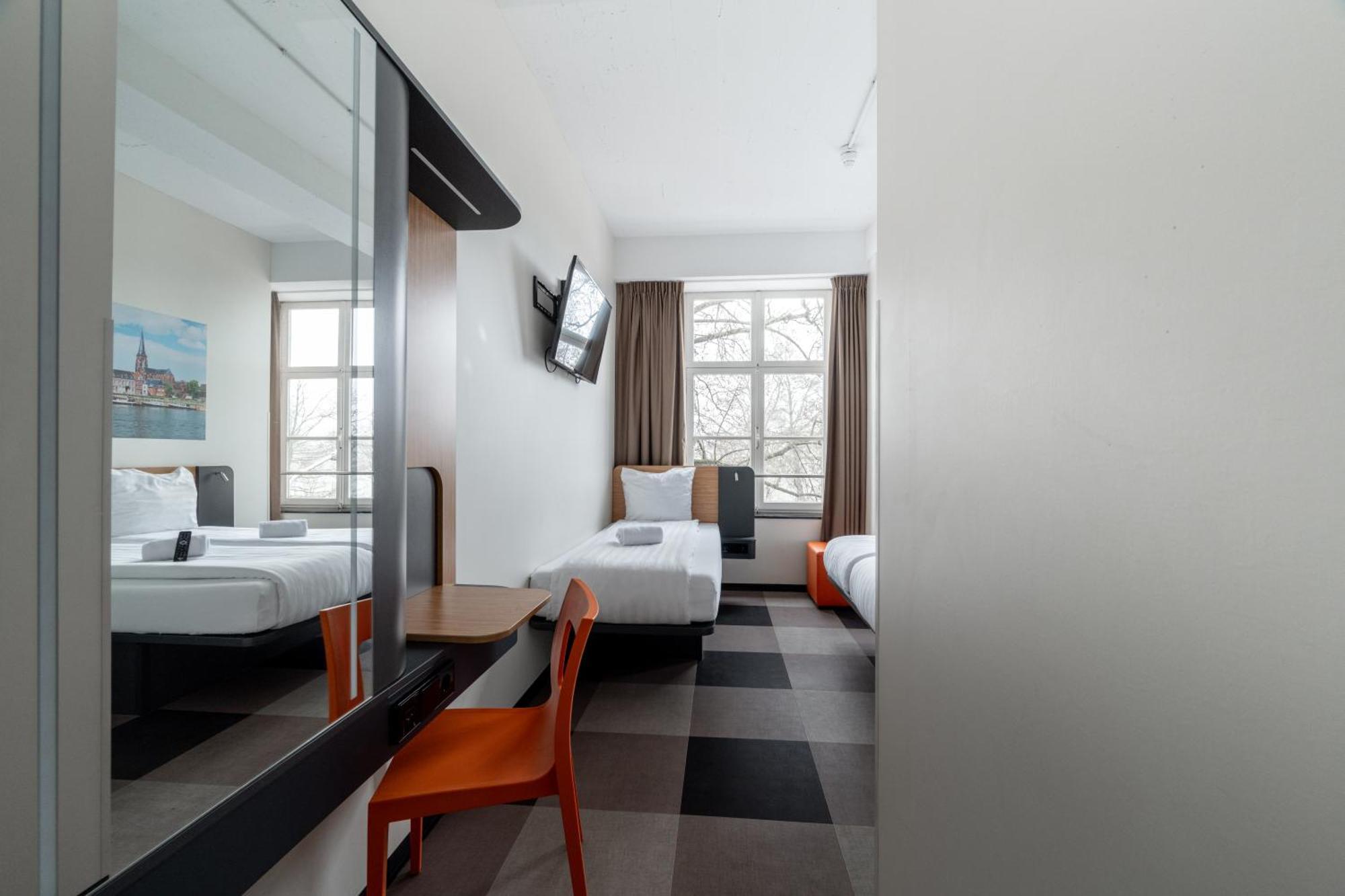 Easyhotel Maastricht City Centre Exterior foto