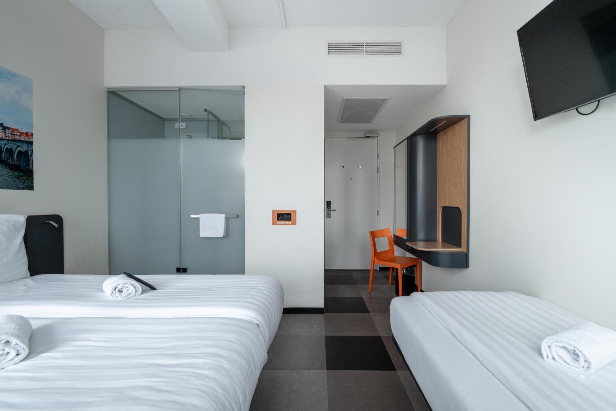 Easyhotel Maastricht City Centre Exterior foto